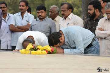 NTR Family Visit to NTR Ghat 2016